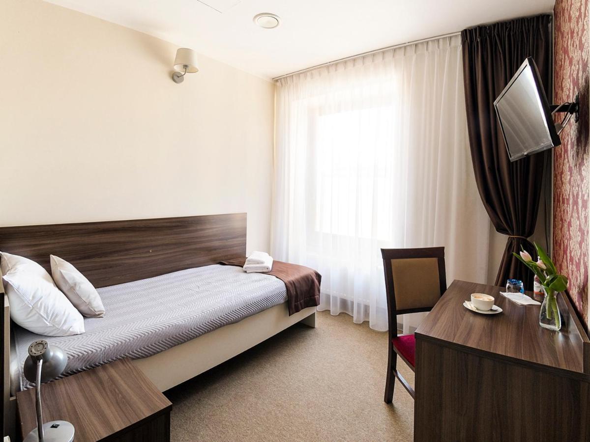 Hotel Dabrowski 오시비엥침 외부 사진