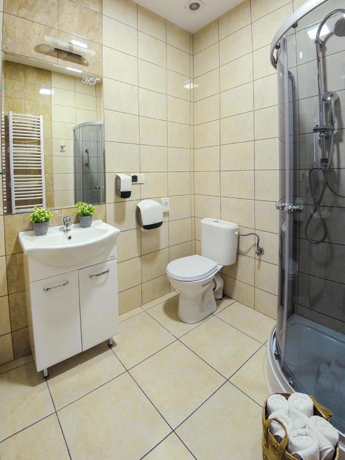 Hotel Dabrowski 오시비엥침 외부 사진