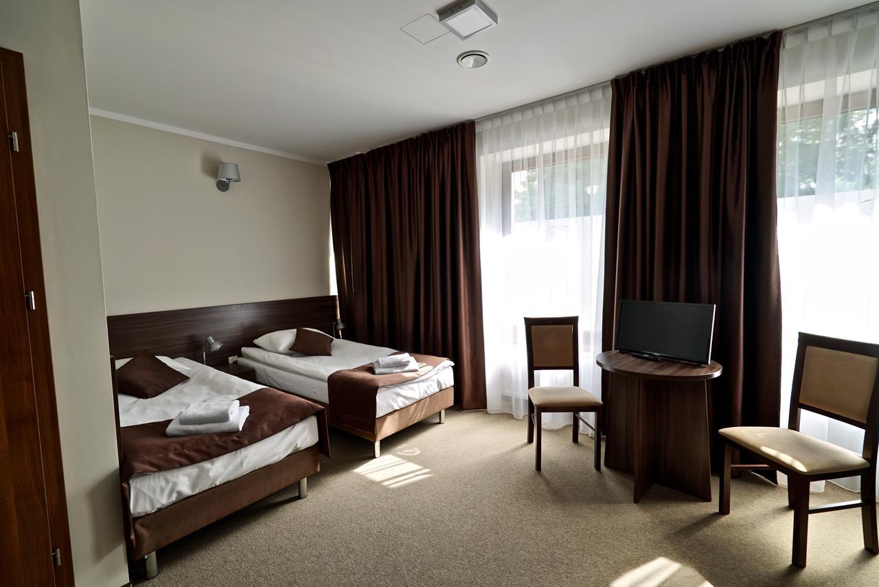 Hotel Dabrowski 오시비엥침 외부 사진